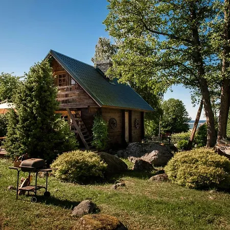 Risti Talu Vikendica Tapurla